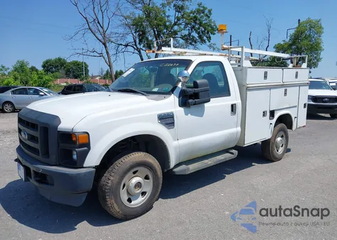2008 Ford F-250 Xl/Xlt z USA, uszkodzony, nr VIN 1FDNF21598EC22637